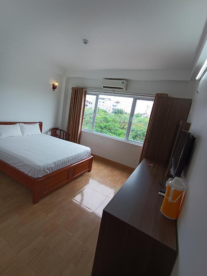 Anh Duong Hotel Thach Loi Exterior photo