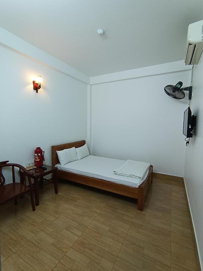 Anh Duong Hotel Thach Loi Exterior photo